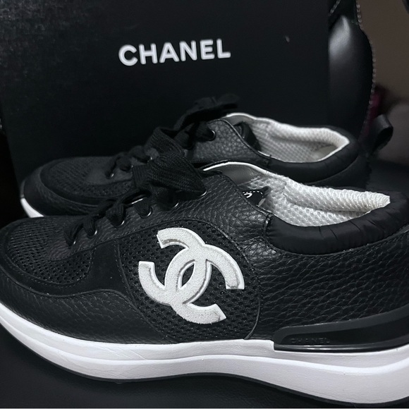 Chanel women sneakers - Picture 6 of 8